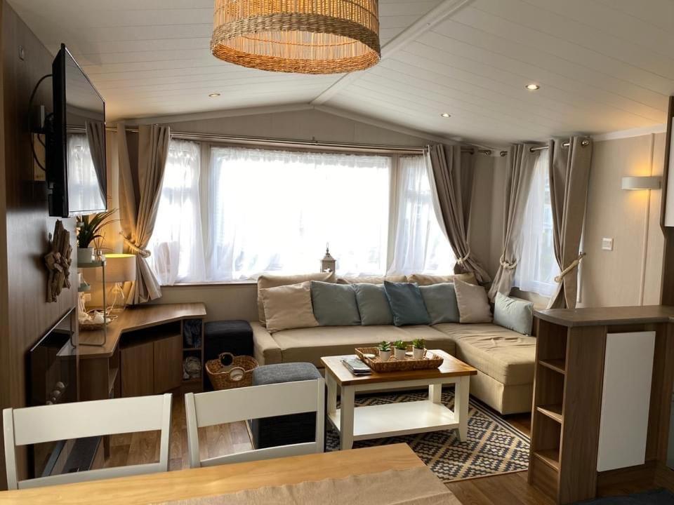 Cosy, Coastal Themed Holiday Home, Rockley Park, Poole, Dorset Luaran gambar